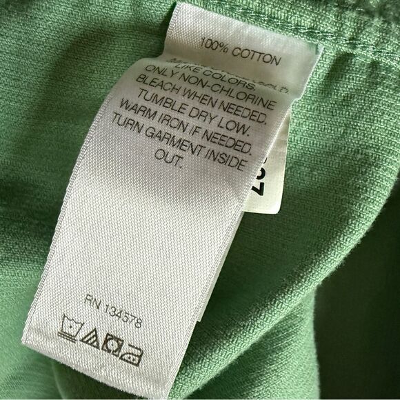 Vineyard Vines corduroy Tucker shirt - Picture 4 of 6